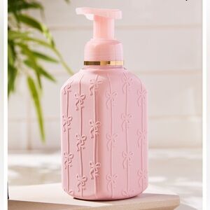 🎀”PINK SILICON BOWS”🎀 Gentle & Clean Foaming Hand Soap Dispenser by B&BW, NWTags